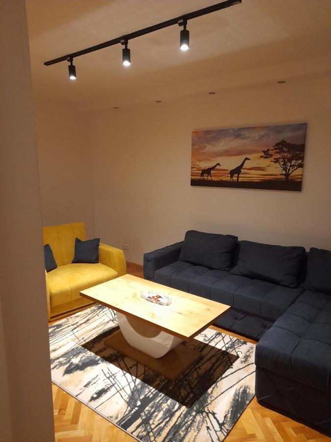 Holiday Apartaments 2 Ni Extérieur photo