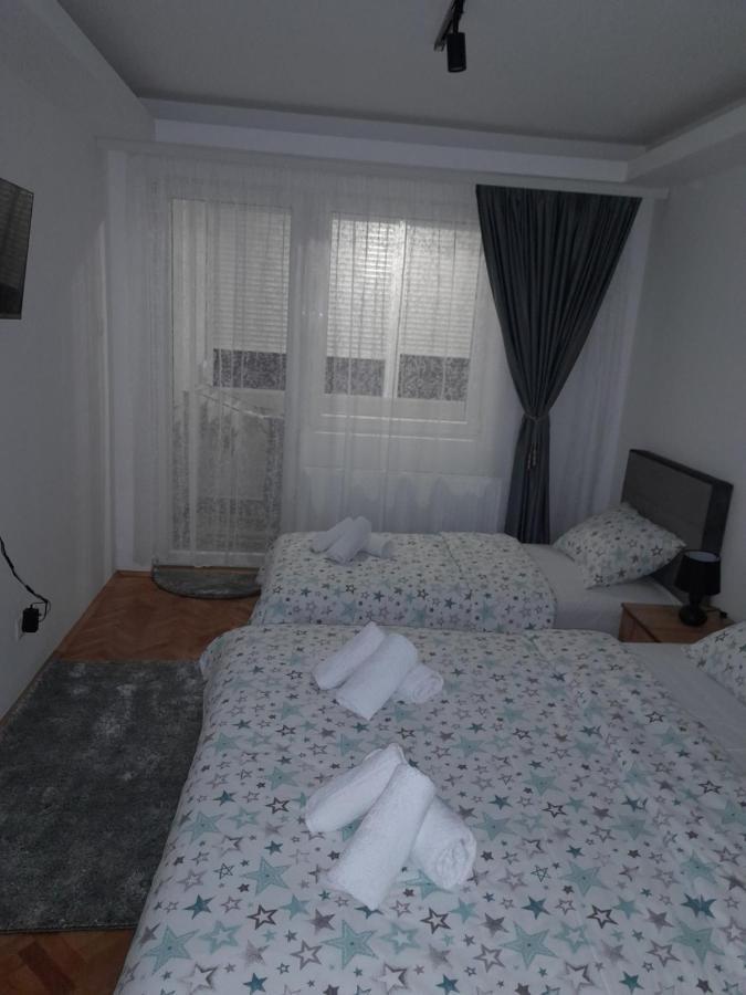Holiday Apartaments 2 Ni Extérieur photo