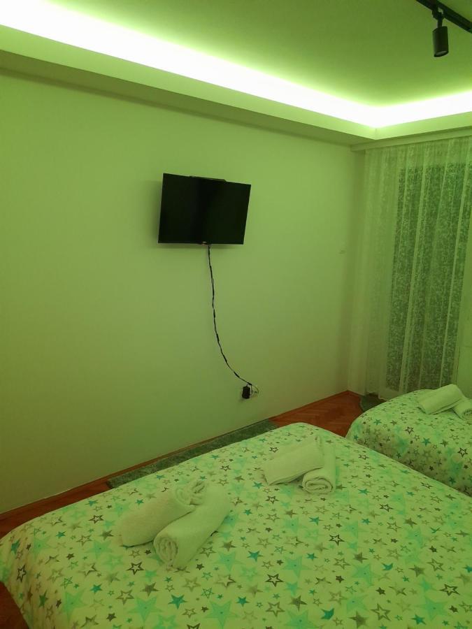 Holiday Apartaments 2 Ni Extérieur photo