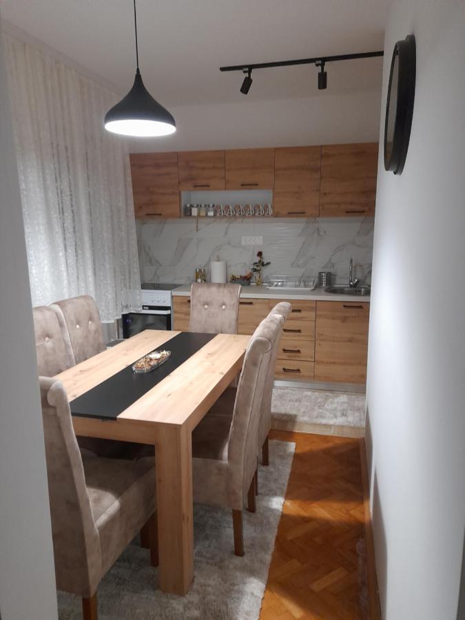 Holiday Apartaments 2 Ni Extérieur photo